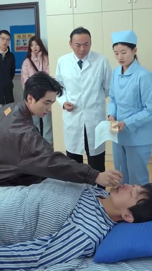 傲娇女总裁的医皇保镖（111集）最火短剧热播