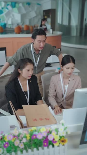 弃考后，我颠覆全球科学界（70集）热门爆款短剧