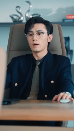 你与月亮共眠（99集）网络小短剧