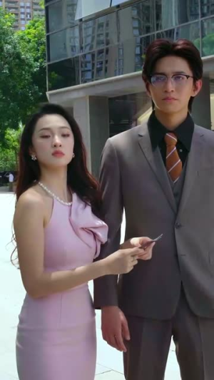 【穿剧中我替窝囊女主战翻全场】30集短剧免费全集赏观