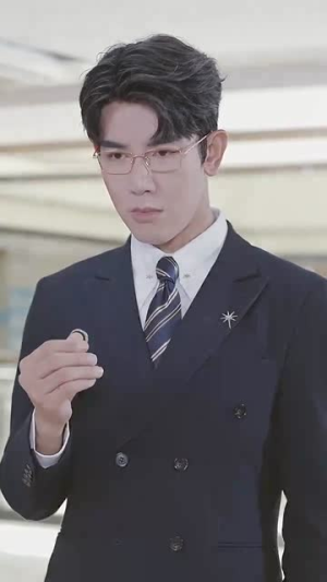 【他比时光更深情 马星烁】32集短剧免费高清在线赏