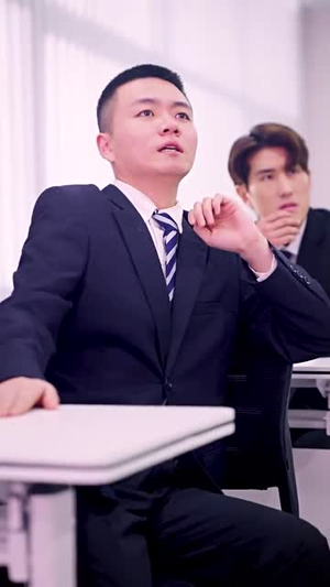 【闪亮的张二狗（二狗别跑）】50集短剧免费在线观看完整版