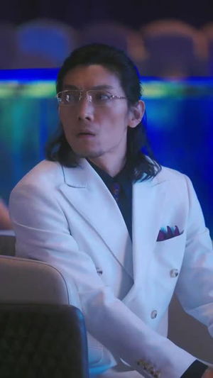 【失恋变神豪我要女人做我裙下臣】67集短剧免费在线全集直看