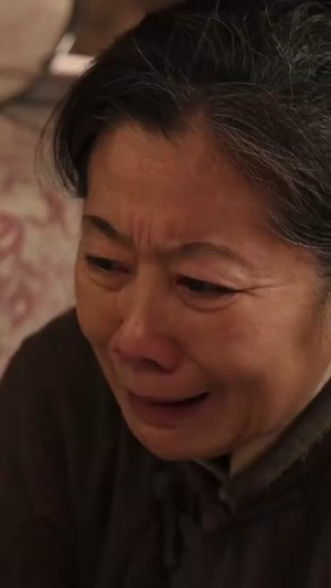 【冷面战士牺牲归来竟是女儿身】30集在线看短剧全集无删减