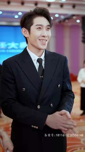 【九个我】71集短剧免费全集赏播