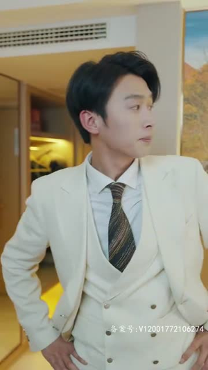 【高手下山五个师姐宠上天】97集全集短剧免费赏观