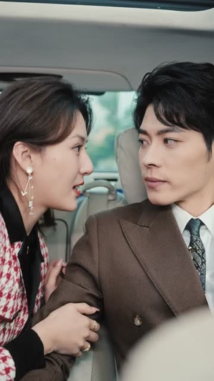 【黑料女配霸榜热搜（长篇）】60集免费短剧在线速看