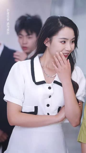 【当众离婚弃妇竟是总裁白月光】70集短剧全集免费看不停