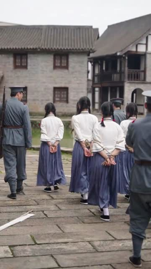 【回首不见故人眸】76集短剧免费在线观看