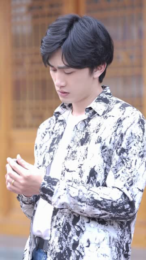 【我能来回穿梭90年代】40集精彩短剧免费全集在线观赏