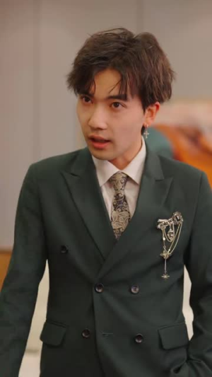 【完蛋，我被她们包围了】82集在线短剧免费观看