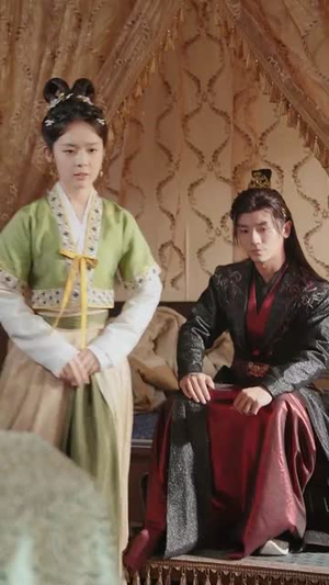 【一眼穿心双重人格皇帝爱上我】96集免费短剧在线全集览