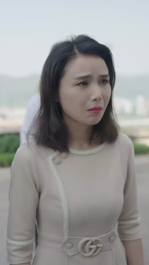 【我怀崽他孕吐三胎团宠我赢麻了】80集短剧免费高清在线看