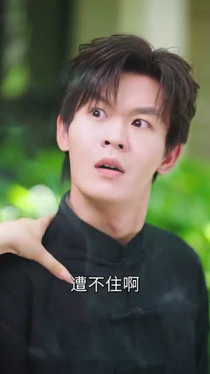 开局抽奖被姐姐们宠上天  (80集)热门短剧推荐。