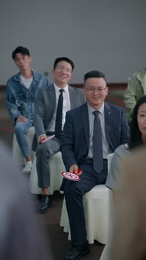 一颗黄金梨救了全村人（88集）超好看短剧推荐