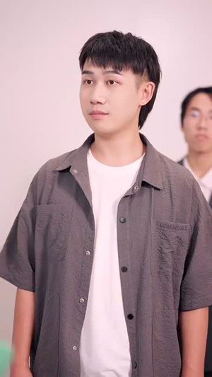 神级农民从种出纯金大西瓜开始（90集）观看软件