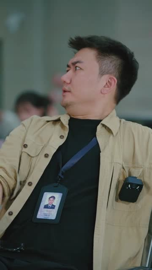 【我真没有绑架女明星】72集短剧免费在线赏览