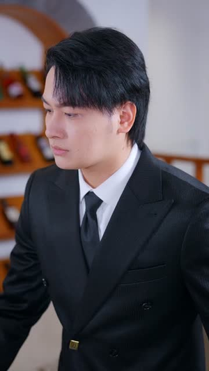 重逢后傅总破防了：花式追妻三百天（81集）短剧分享片段