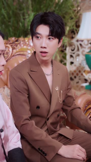 【中年被裁后，我拿下总裁弟弟】66集免费短剧全集畅赏