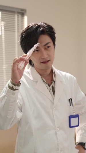 【身怀系统，拉美女院长一起躺赢】60集短剧在线免费观赏全集