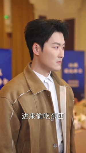 震惊异性就返现，校花女友惊呆了（80集）追短剧看全集