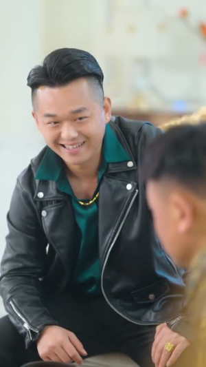 卧底,我本色出演就行(66集) 卧底,我本色出演就行(66集)看到大结局