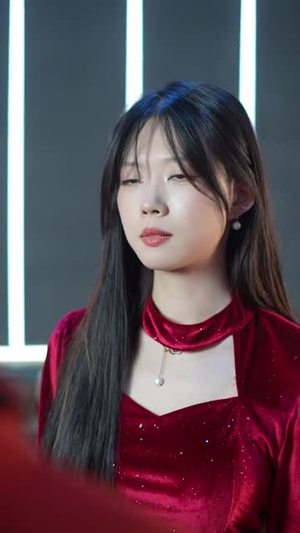 【聚会上，我撕碎最后的温柔】27集优质短剧免费观映