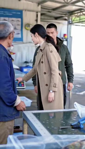 房东涨租50万我连夜捞空锦鲤塘（76集）排行榜前十短剧