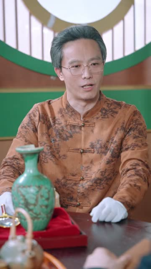 往返古今，我靠破烂成首富（101集）短剧在哪里看
